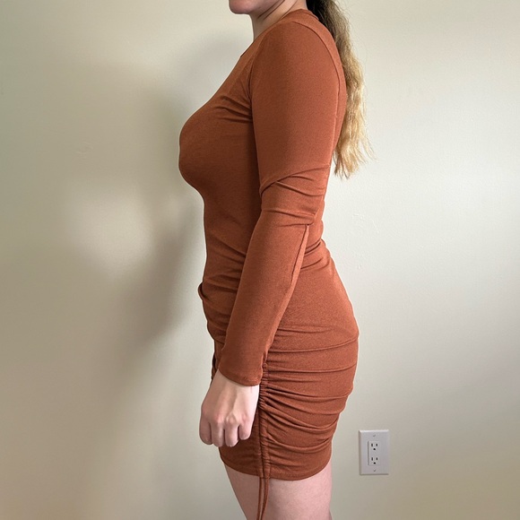 H&M pumpkin colour tight mini dress - Picture 2 of 4